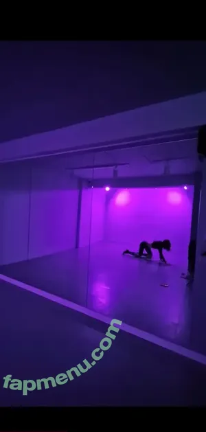 cc979 / cc99799 / user nude photo #0012