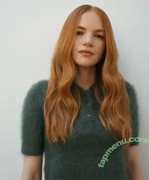 Ceara Coveney / cearacoveney nude photo #0035