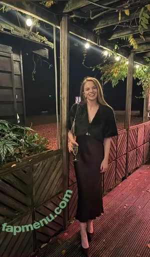 Ceara Coveney / cearacoveney nude photo #0047