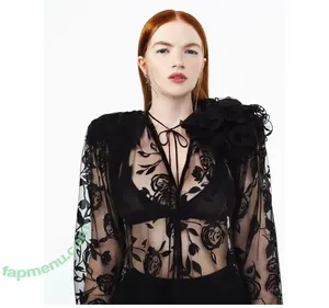 Ceara Coveney / cearacoveney nude photo #0056