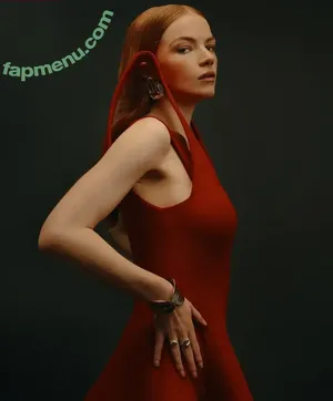 Ceara Coveney / cearacoveney nude photo #0060