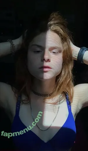  nude photo #0004