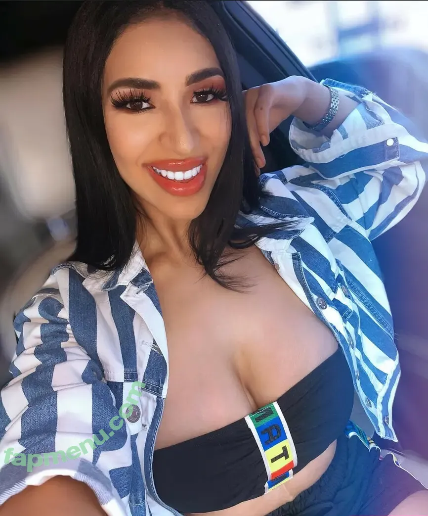 cececorrea nude photo #0002 (Cece / Cece Correa / cecerosee)