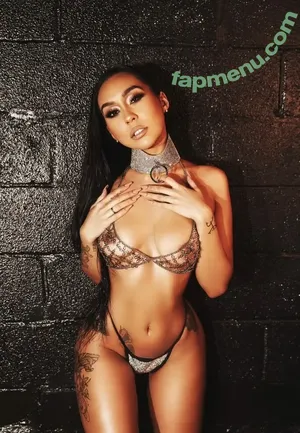  nude photo #0004