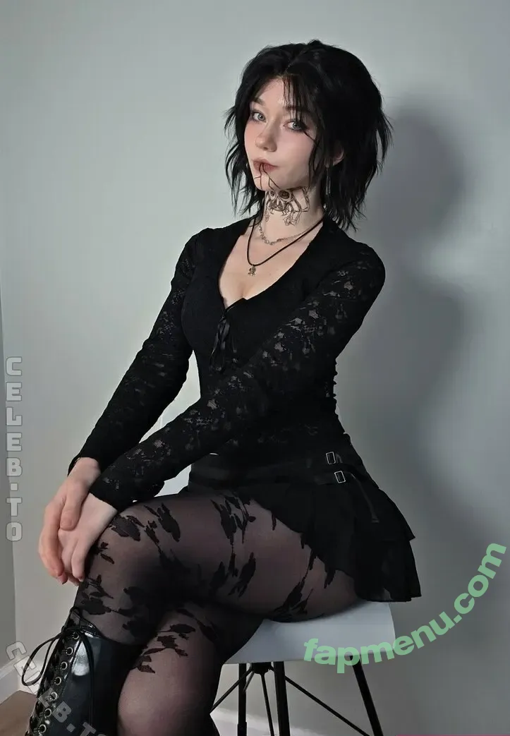 Celebi.cos nude photo #0625 (Celebi / CelebiCosplays / celebi_cos)