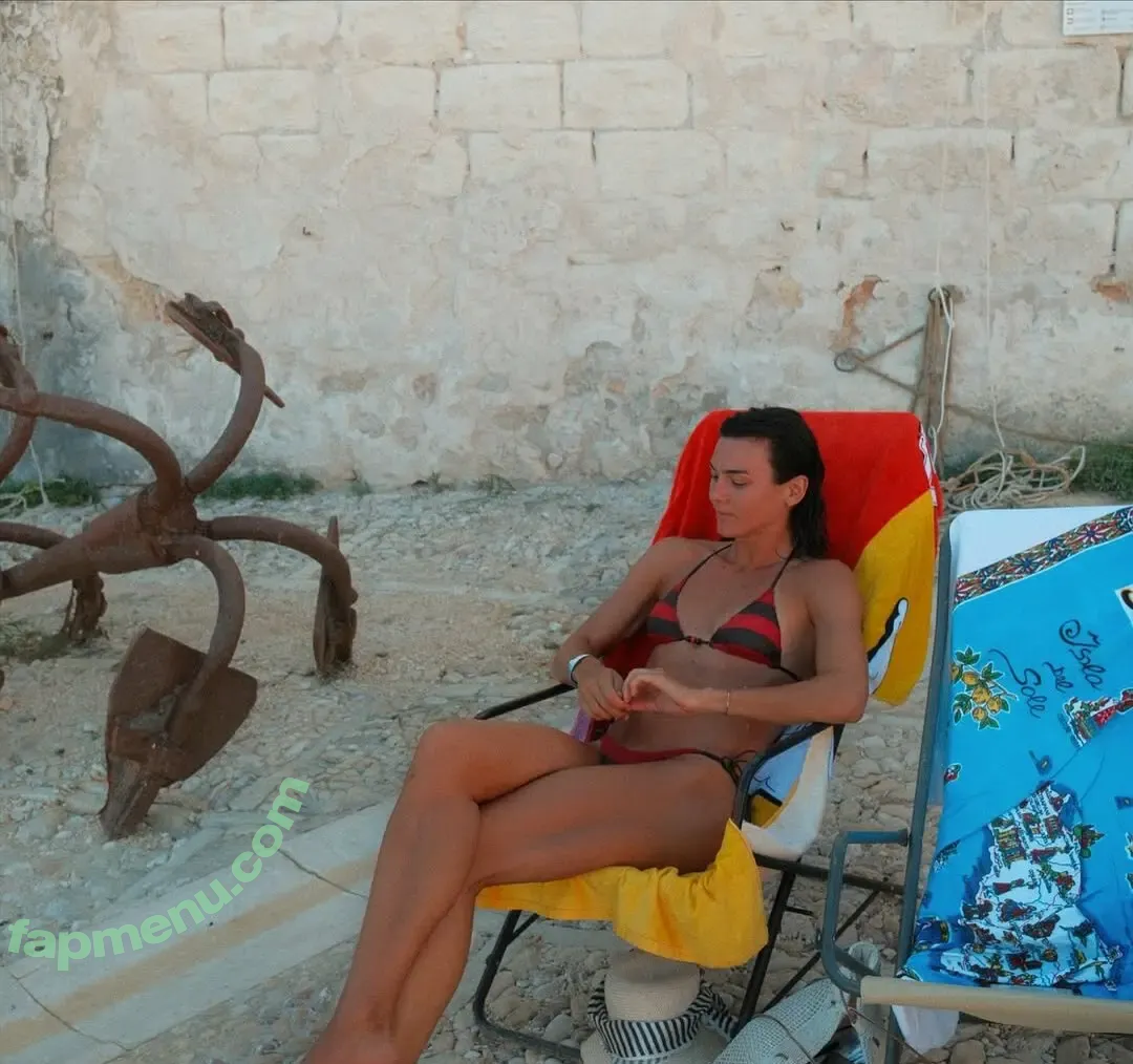 Celeste Mucci nude photo #0007 (celeste.mucci)