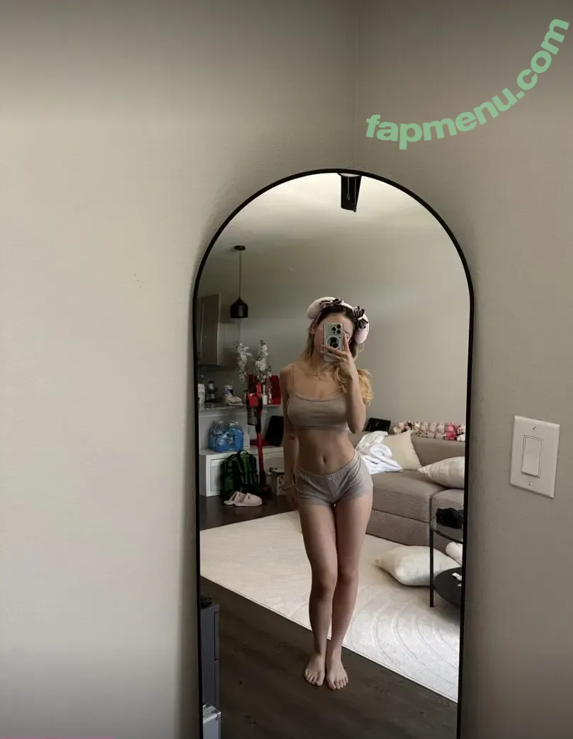 Celia Tran nude photo #0321 (celia.b.tran)