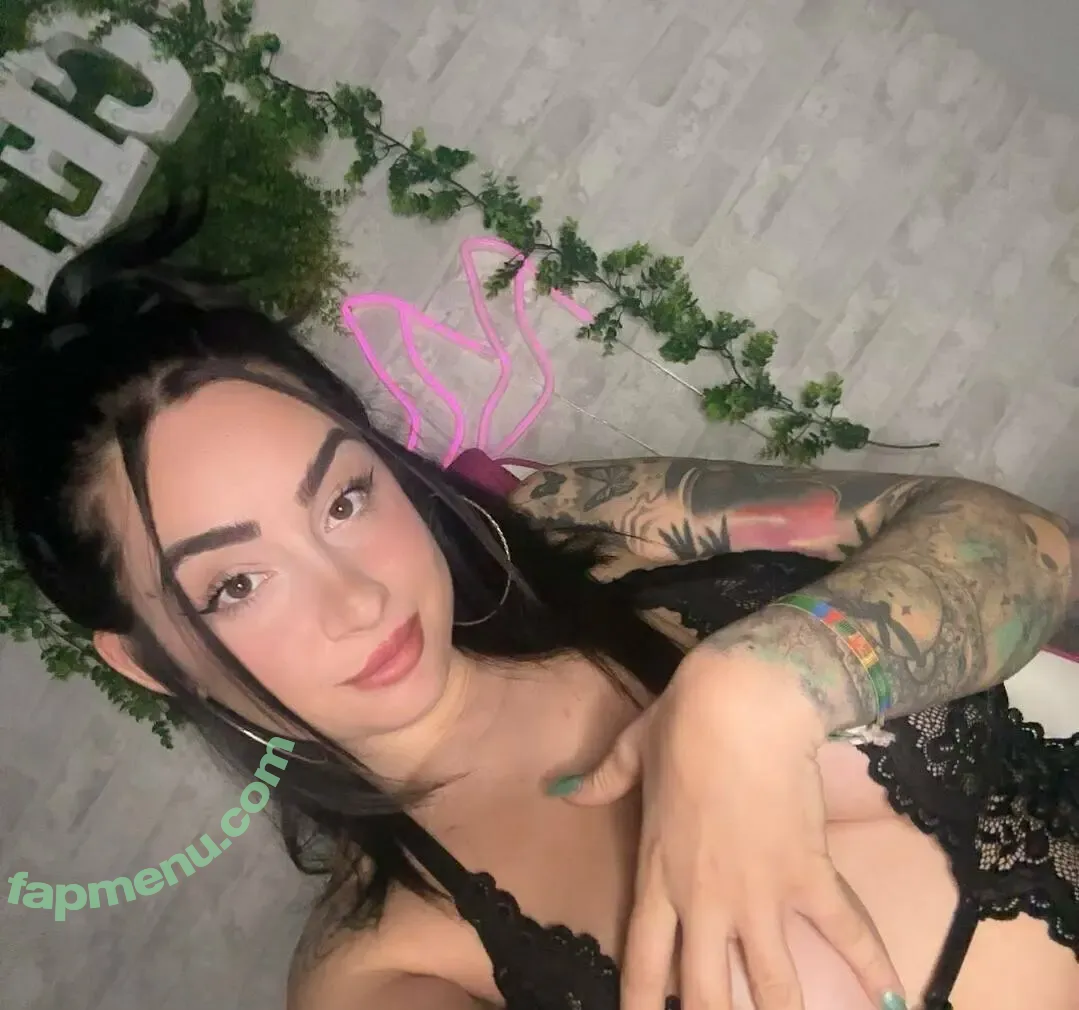 celiavb nude photo #0067 (celiavb)