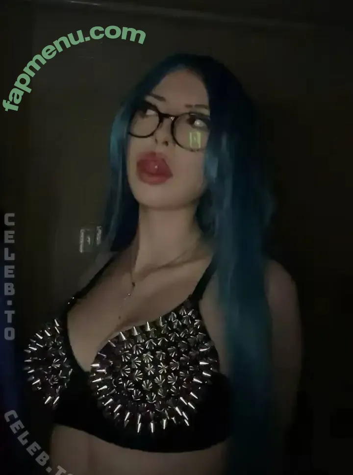 celiiimichelle nude photo #0036 (celiivamp / celivamp / dirtylittlevampire)