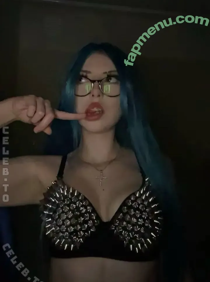 celiiimichelle nude photo #0037 (celiivamp / celivamp / dirtylittlevampire)