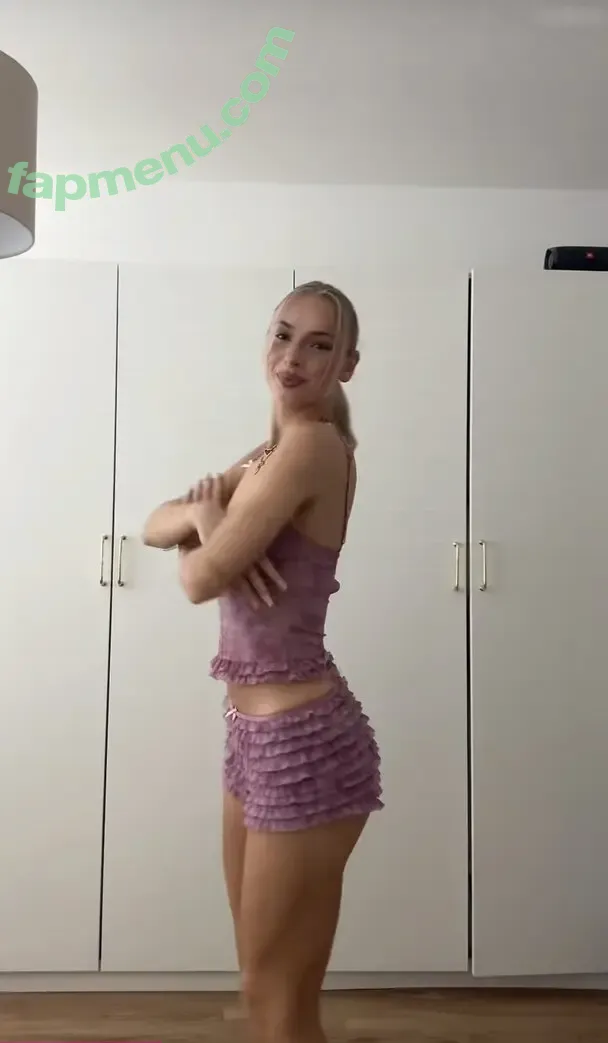 Celina Klug nude photo #0139 (celina.klug / itscelinaklug)