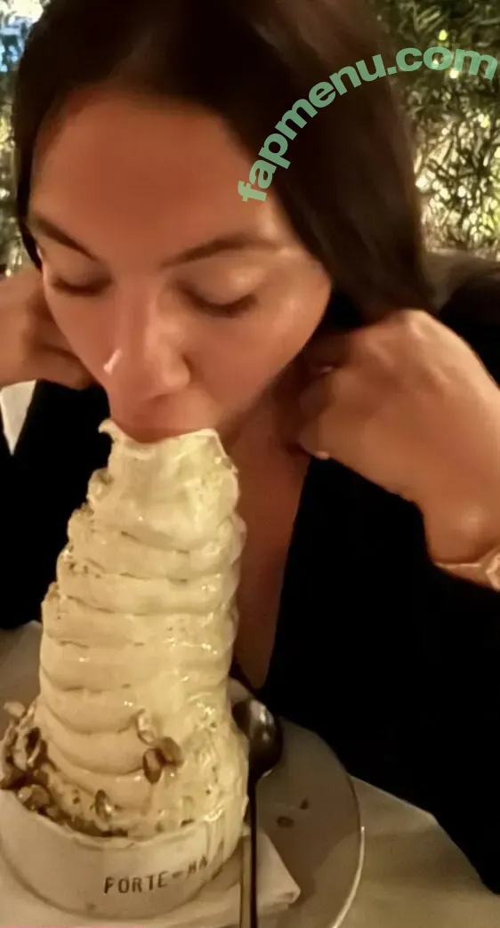 Celina Smith nude photo #0008 (Celinasmith / celbelly / itscelinasmith / itscelsmith)