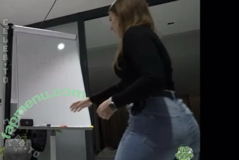 celinaa_marie nude photo #0026 (celina.springhorn.1)