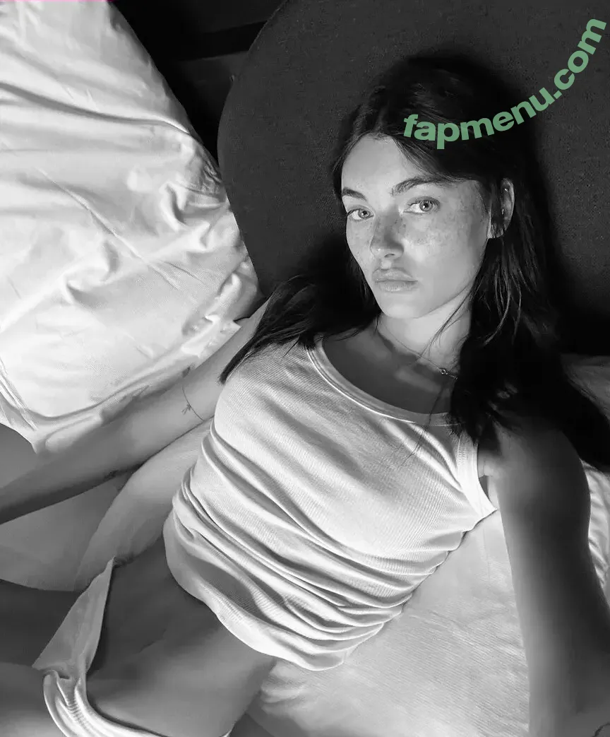 Celine Bethmann nude photo #0085 (celinebethmann)