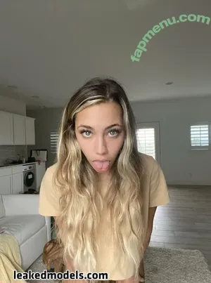  nude photo #0009