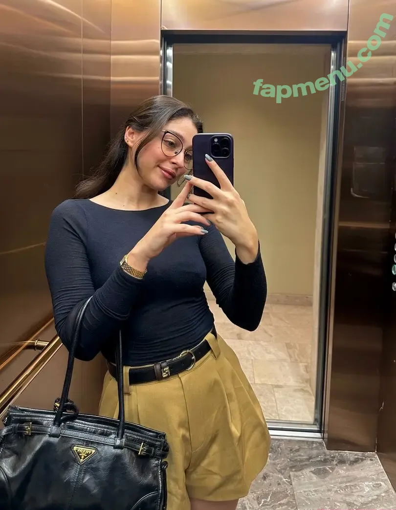 Cemre Baysel nude photo #0047 (cemrebaysel)