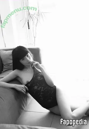 Chacha Huang / chachahuang nude photo #0005