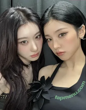 Chaeryeong / ITZY (채령 / chaerrry0 nude photo #0067