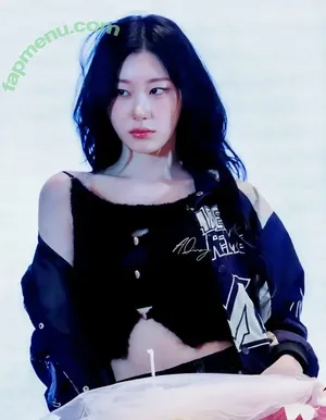 Chaeryeong / ITZY (채령 / chaerrry0 nude photo #0071