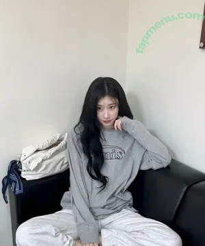 Chaeryeong / ITZY (채령 / chaerrry0 nude photo #0267