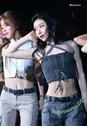 Chaeryeong / ITZY (채령 / chaerrry0 nude photo #0292