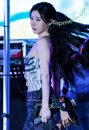 Chaeryeong / ITZY (채령 / chaerrry0 nude photo #0317