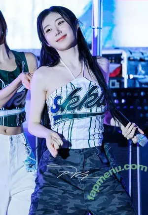 Chaeryeong / ITZY (채령 / chaerrry0 nude photo #0327