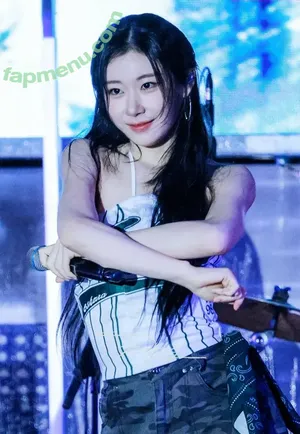 Chaeryeong / ITZY (채령 / chaerrry0 nude photo #0328
