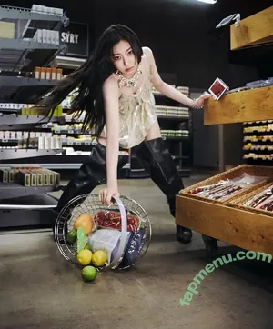 Chaeryeong / ITZY (채령 / chaerrry0 nude photo #0346