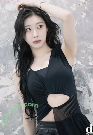 Chaeryeong / ITZY (채령 / chaerrry0 nude photo #0404