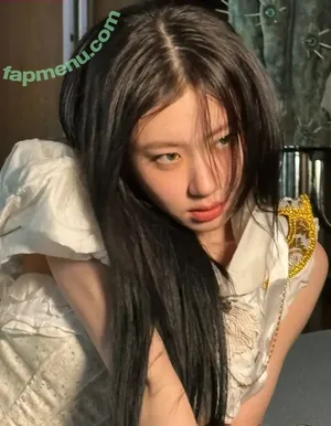 Chaeryeong / ITZY (채령 / chaerrry0 nude photo #0406