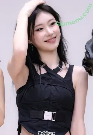Chaeryeong / ITZY (채령 / chaerrry0 nude photo #0412