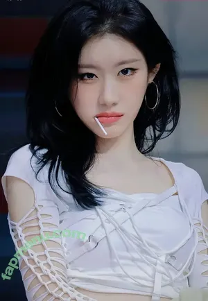 Chaeryeong / ITZY (채령 / chaerrry0 nude photo #0414