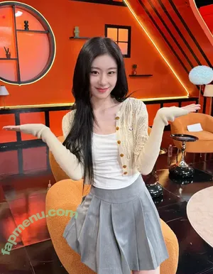 Chaeryeong / ITZY (채령 / chaerrry0 nude photo #0433