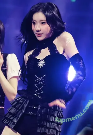 Chaeryeong / ITZY (채령 / chaerrry0 nude photo #0444