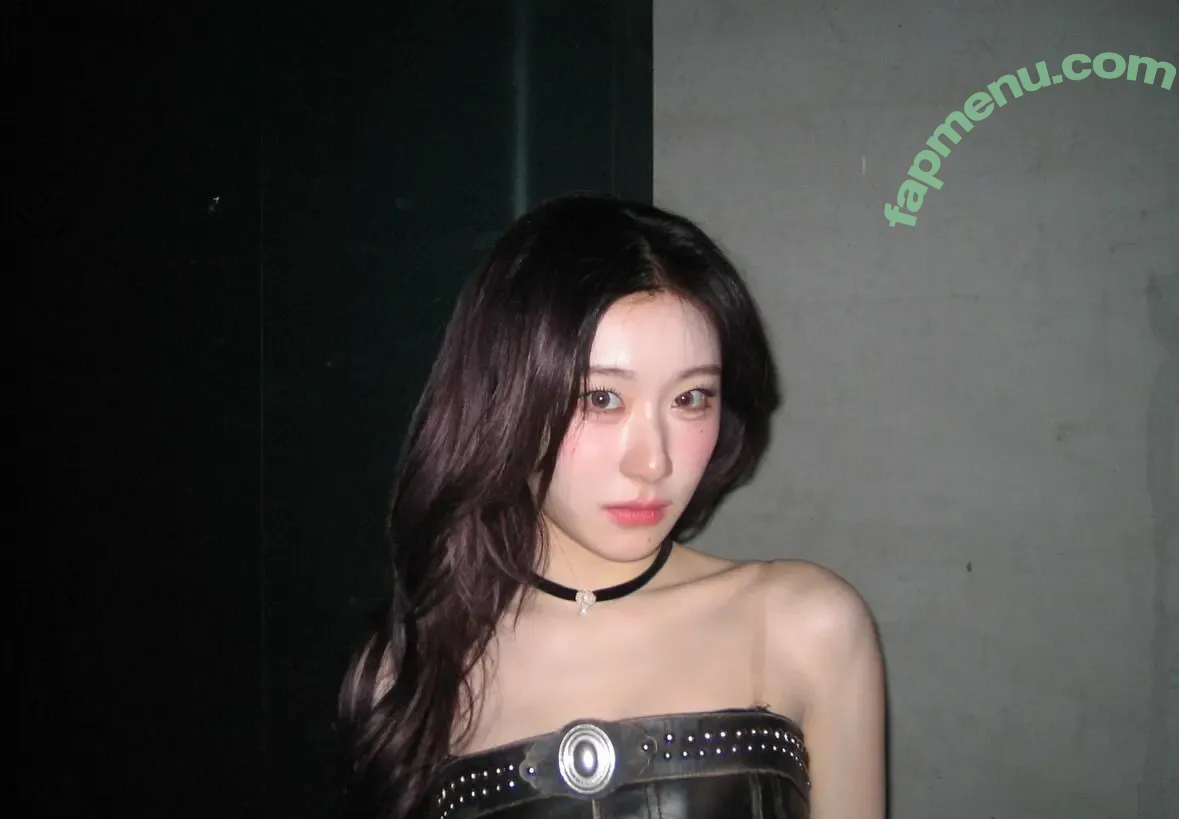 Chaeryeong nude photo #0068 (ITZY (채령 / chaerrry0)