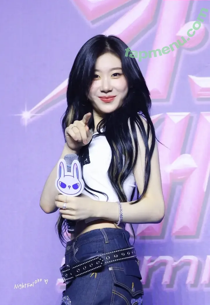 Chaeryeong nude photo #0258 (ITZY (채령 / chaerrry0)