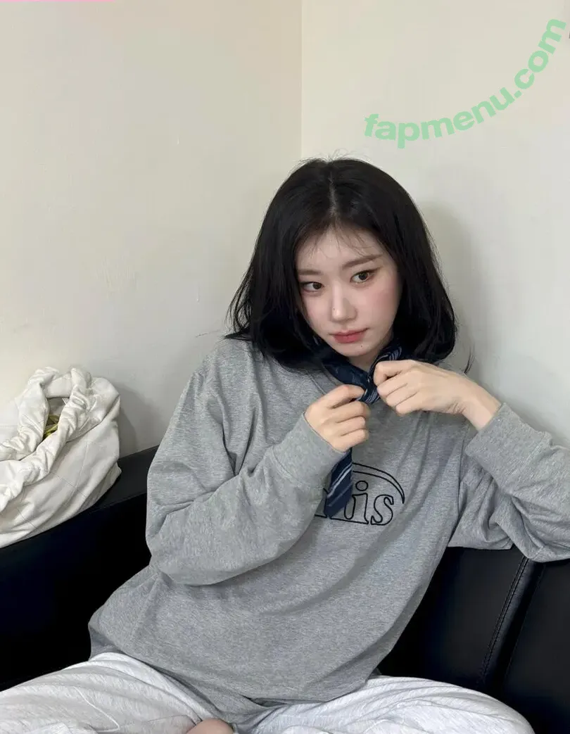 Chaeryeong nude photo #0271 (ITZY (채령 / chaerrry0)