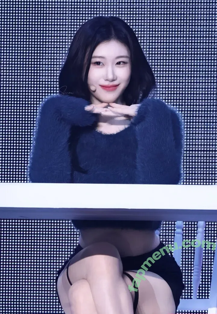 Chaeryeong nude photo #0298 (ITZY (채령 / chaerrry0)