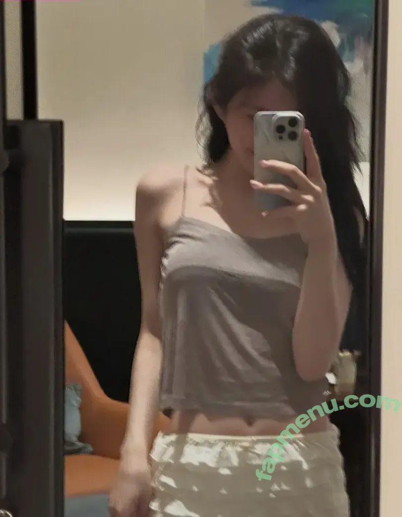 Chaeryeong nude photo #0350 (ITZY (채령 / chaerrry0)