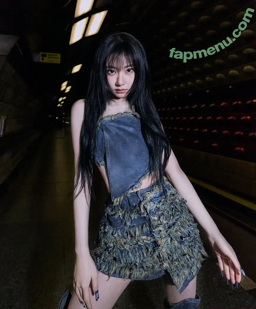 Chaeryeong nude photo #0366 (ITZY (채령 / chaerrry0)