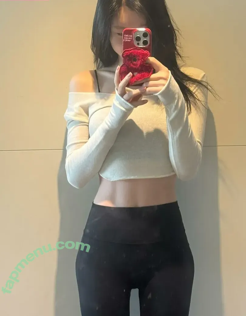 Chaeryeong nude photo #0380 (ITZY (채령 / chaerrry0)