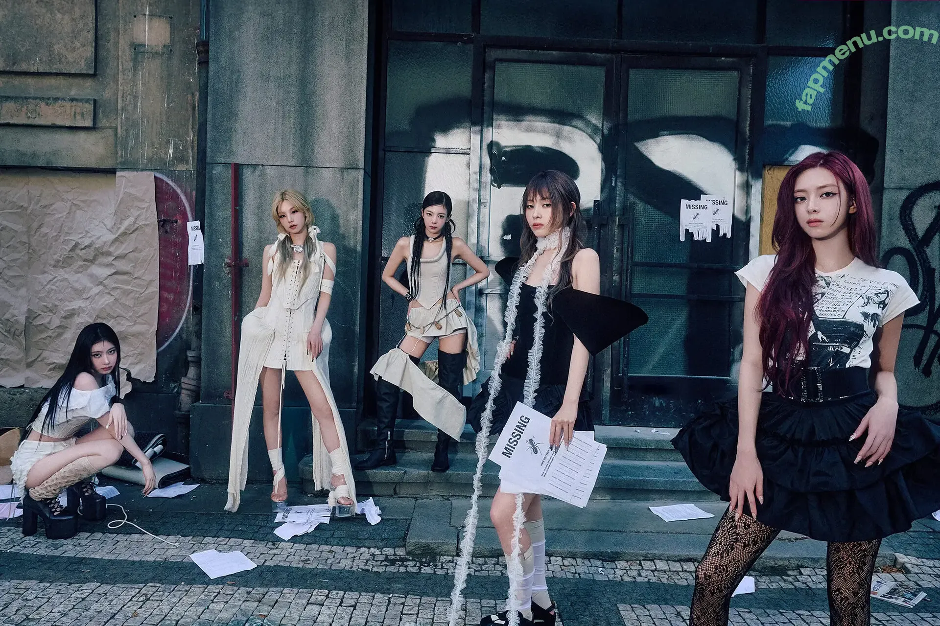 Chaeryeong nude photo #0391 (ITZY (채령 / chaerrry0)