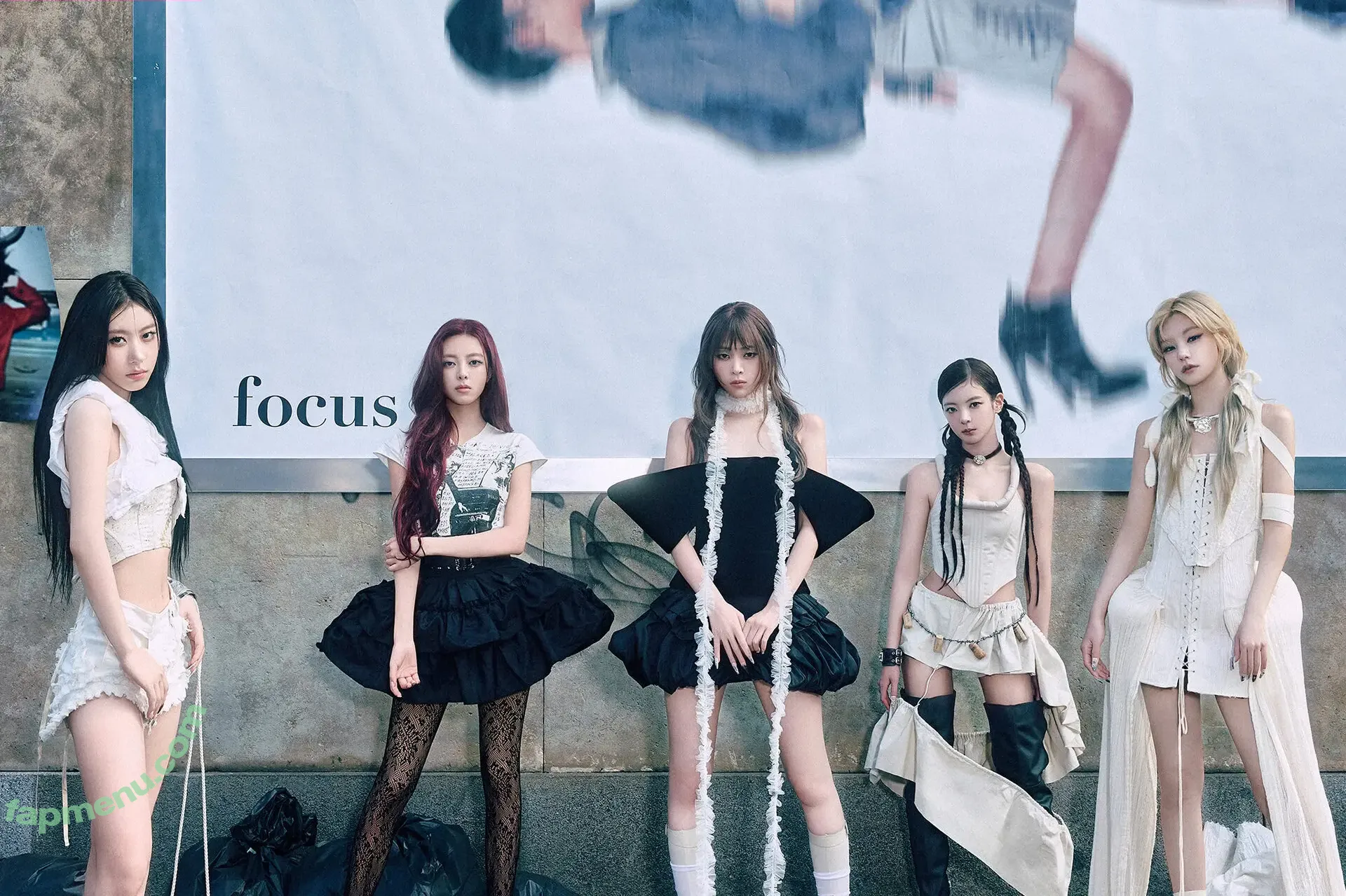 Chaeryeong nude photo #0392 (ITZY (채령 / chaerrry0)