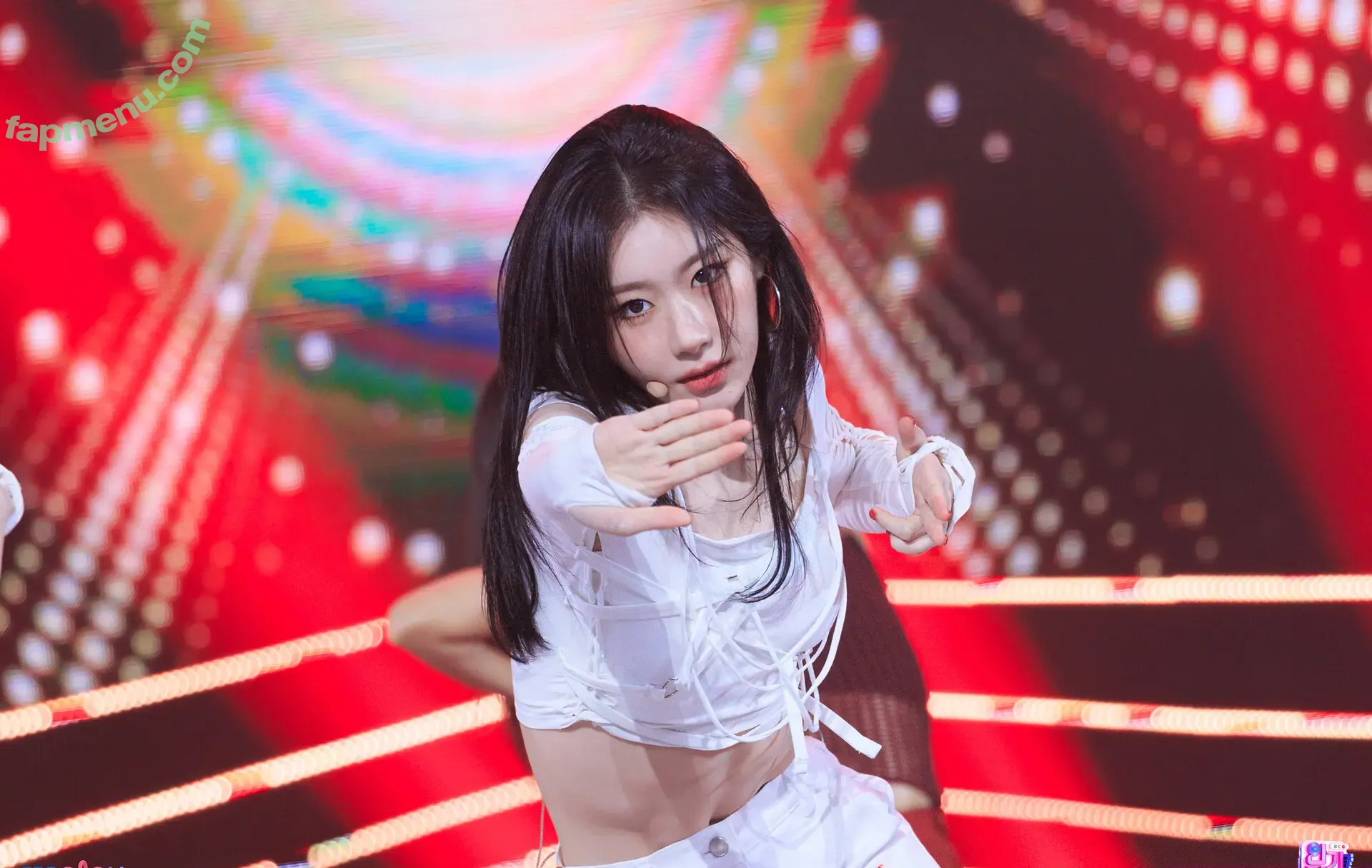 Chaeryeong nude photo #0420 (ITZY (채령 / chaerrry0)