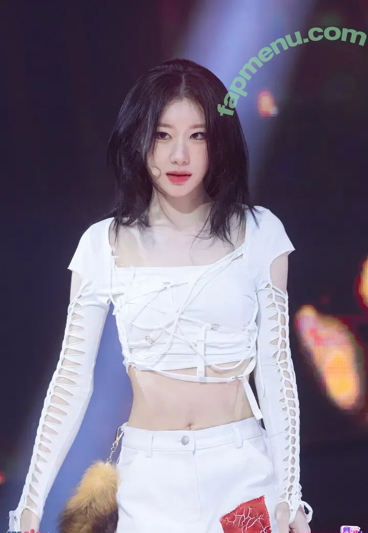 Chaeryeong nude photo #0421 (ITZY (채령 / chaerrry0)