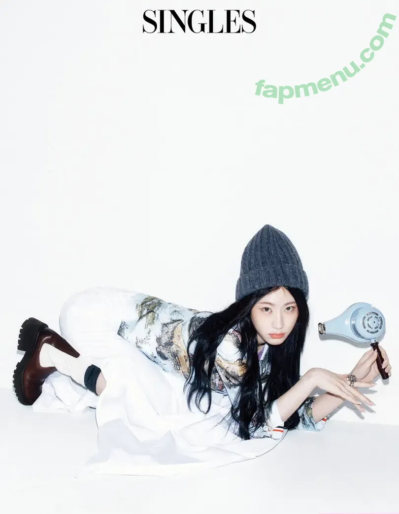 Chaeryeong nude photo #0436 (ITZY (채령 / chaerrry0)