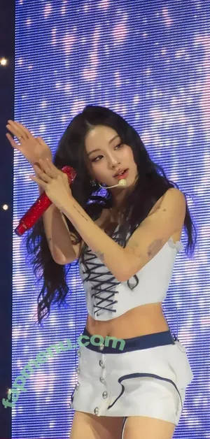 Chaeyoung / TWICE / chaeyo.0 nude photo #0098