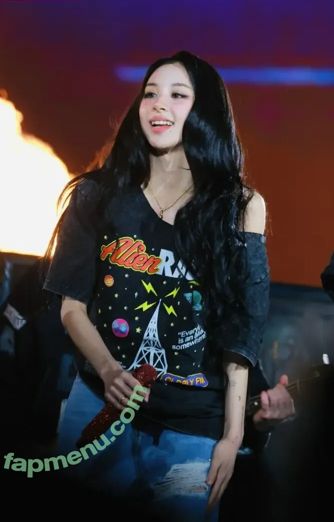 Chaeyoung nude photo #0015 (TWICE / chaeyo.0)