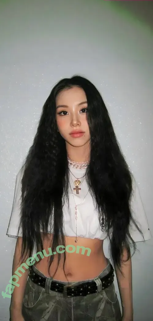 Chaeyoung nude photo #0125 (TWICE / chaeyo.0)